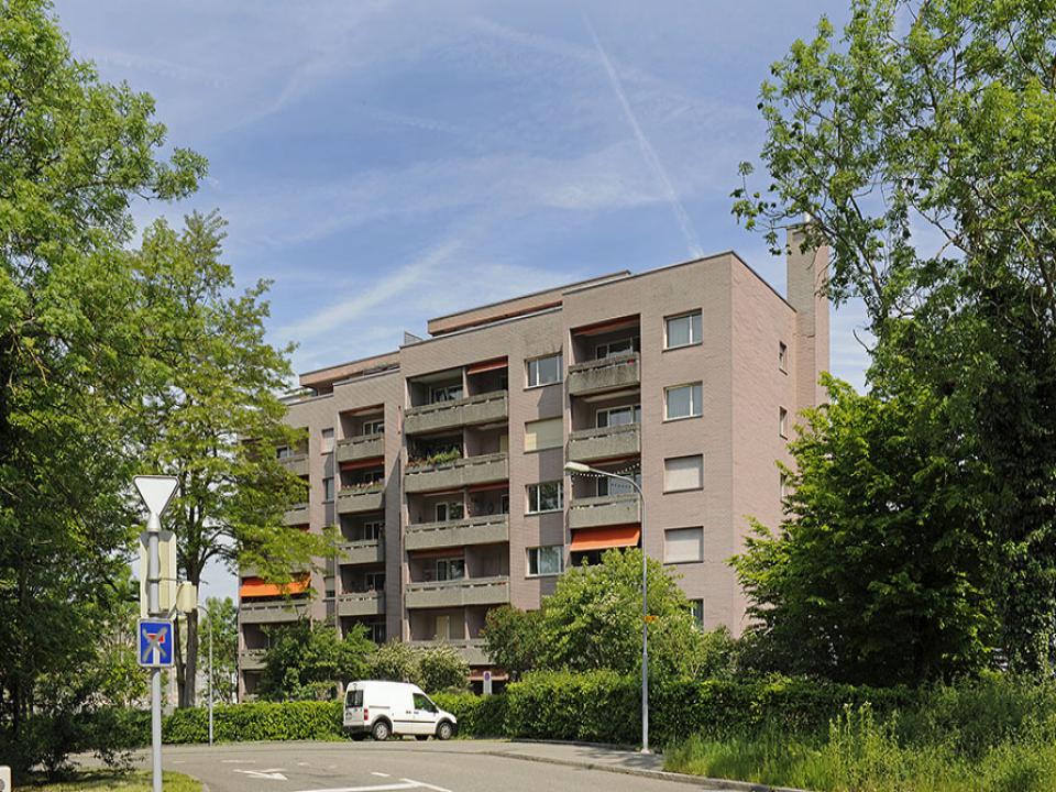 Mehrfamilienhaus in Zürich-Schwamendingen
